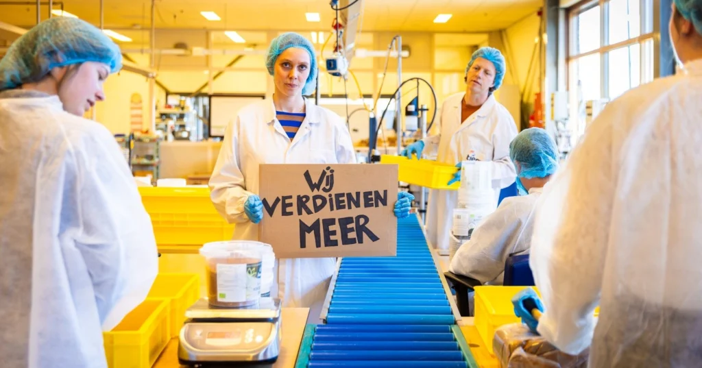 DE ONZICHTBAREN – een theatervoorstelling door PS|theater